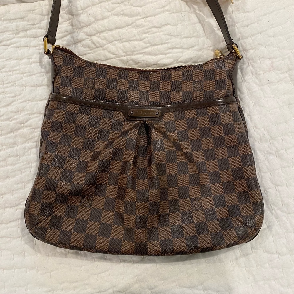 LOUIS VUITTON CROSSBODY MESSENGER BAG